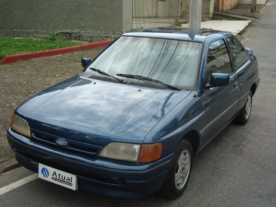 Ford ESCORT 1.8 GL Manual