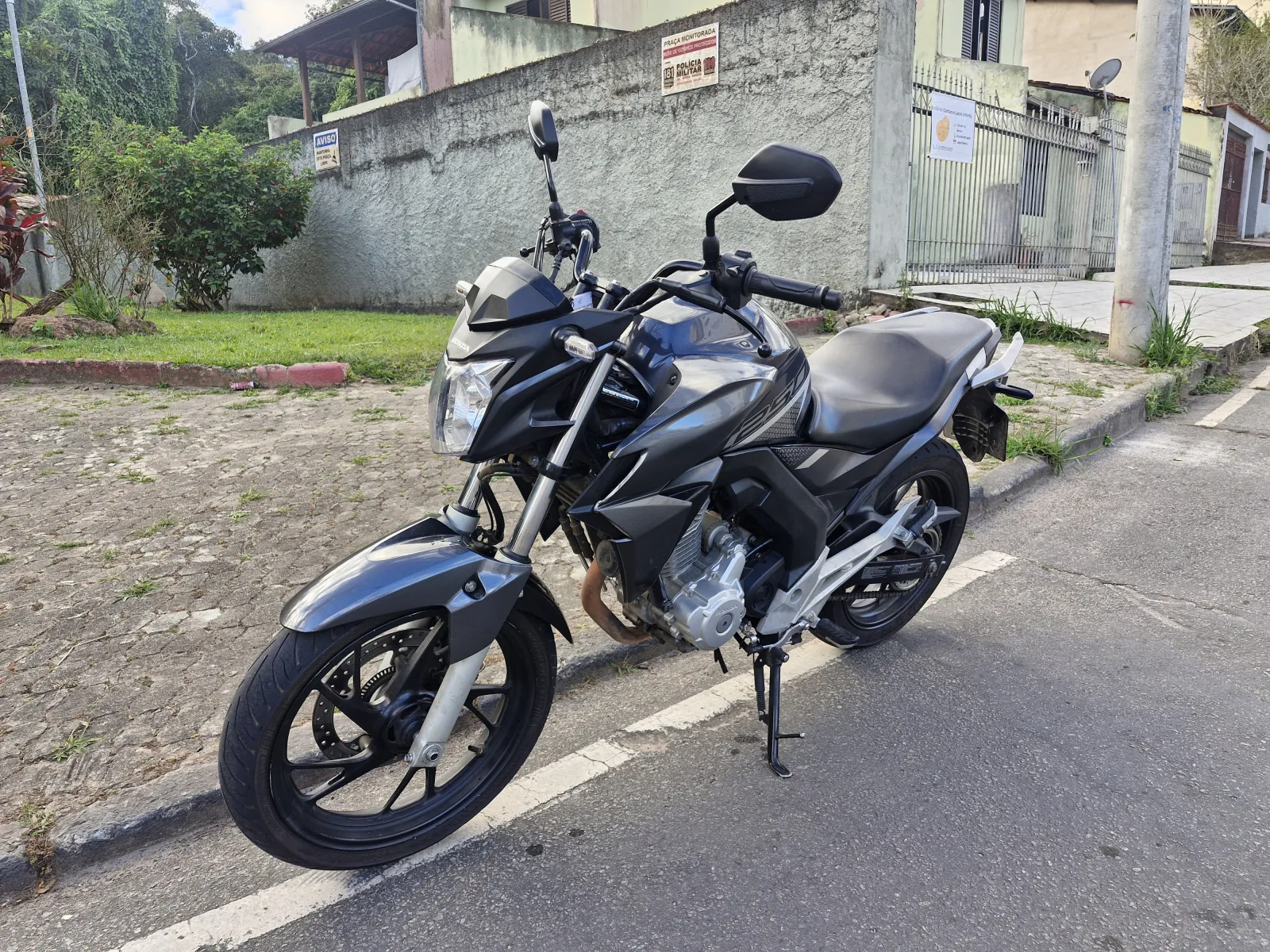 Honda CB 250F TWISTER ABS Manual